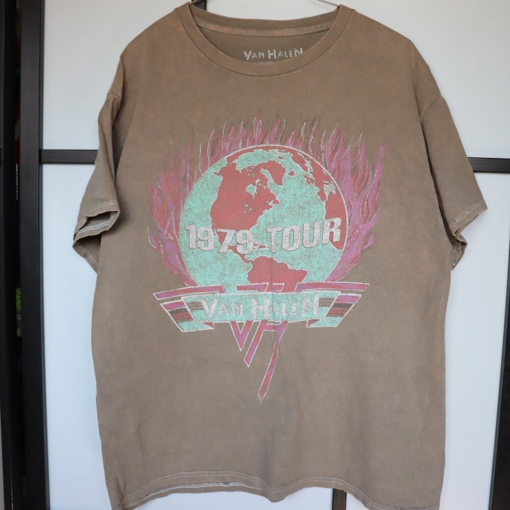 Van Halen World Tour 1979 Remake Shirt – LG (21"x26"). Washed. Faded. Band.